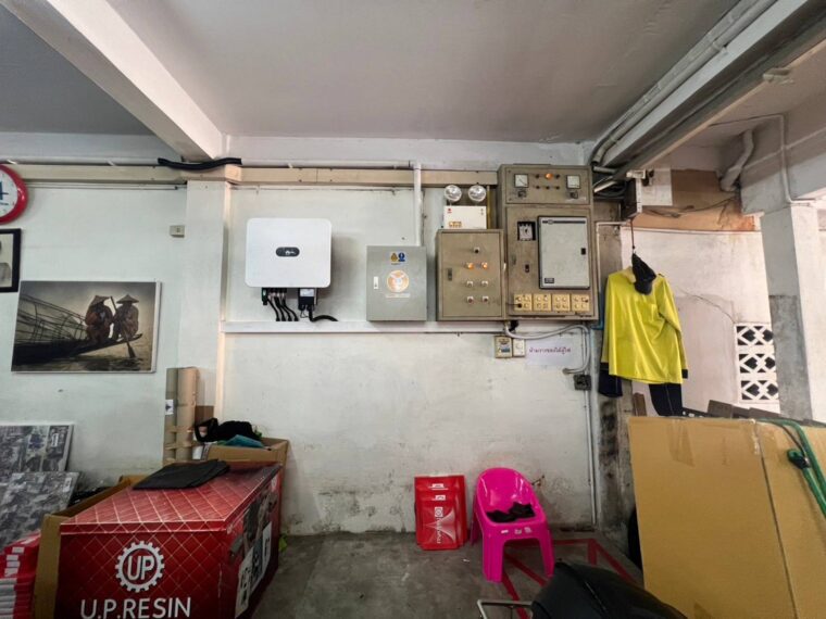 ผลงานการติดตั้งระบบโซล่าร์เซลล์ที่ บริษัท ยู พี เรซิ่น แอนด เคมิคอล จำกัด ขนาด 20 kW โดย Rabbit Solar