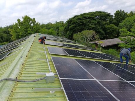 ผลงานการติดตั้งระบบโซล่าร์เซลล์ที่สหกรณ์โคนมวังน้ำเย็น (ศูนย์รวบรวมน้ำนมดิบคลองหินปูน) ขนาด 100kW