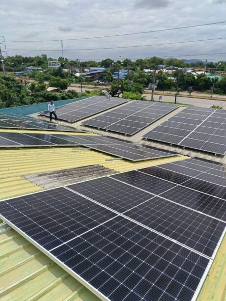 ผลงานการติดตั้งระบบโซล่าร์เซลล์ที่สหกรณ์โคนมวังน้ำเย็น (ศูนย์รวบรวมน้ำนมดิบคลองหินปูน) ขนาด 100kW
