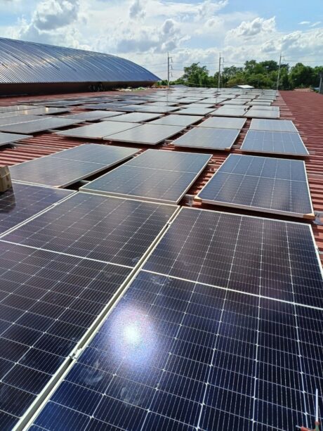 ผลงานการติดตั้งระบบโซล่าร์เซลล์ที่ห้างหุ้นส่วนจำกัด สยามขแมร์ ค้าส่ง ขนาด 250 kW