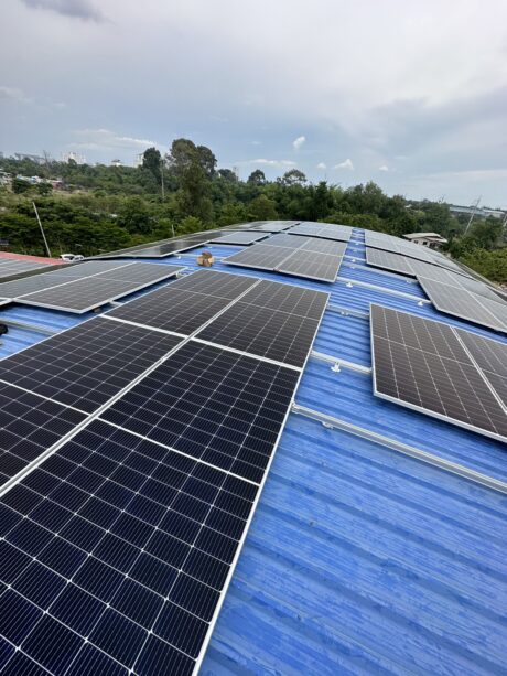 ผลงานการติดตั้งระบบโซล่าร์เซลล์ที่ห้างหุ้นส่วนจำกัด สยามขแมร์ ค้าส่ง ขนาด 250 kW